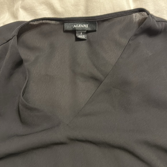 Alfani - Black Long Bell Sleeve V Neck Blouse - Size 2 - Picture 4 of 6